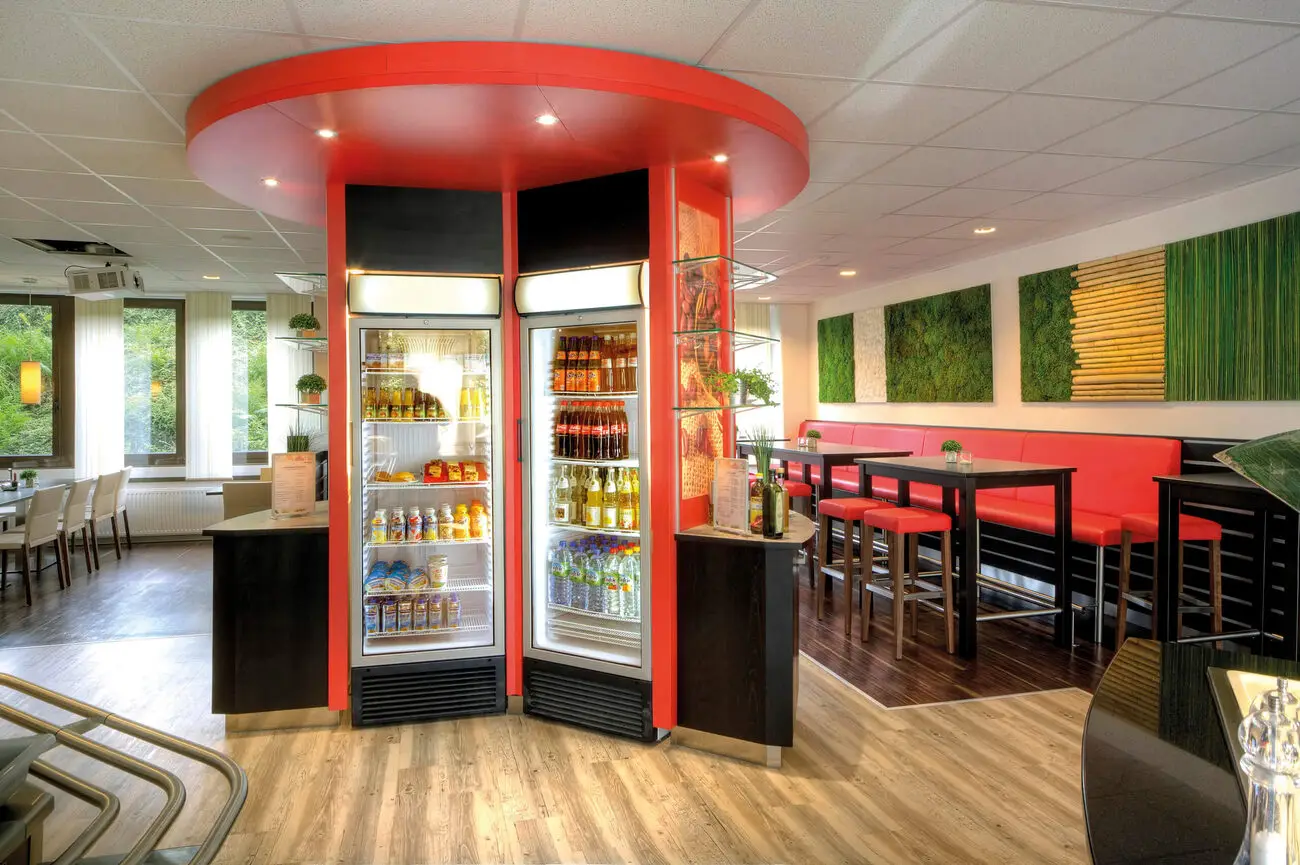 Kaffeebar als Treffpunkt im Aufenthaltsbereich